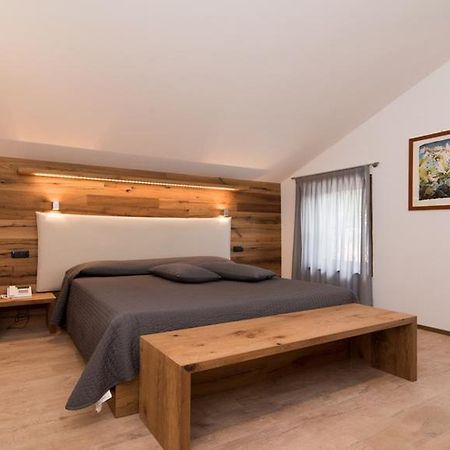 Hotel Ferrovia Calalzo di Cadore المظهر الخارجي الصورة