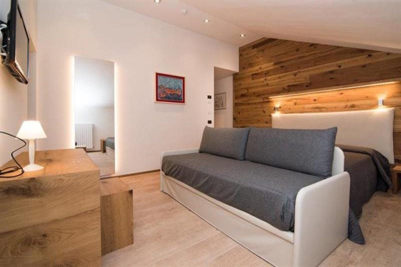 Hotel Ferrovia Calalzo di Cadore المظهر الخارجي الصورة