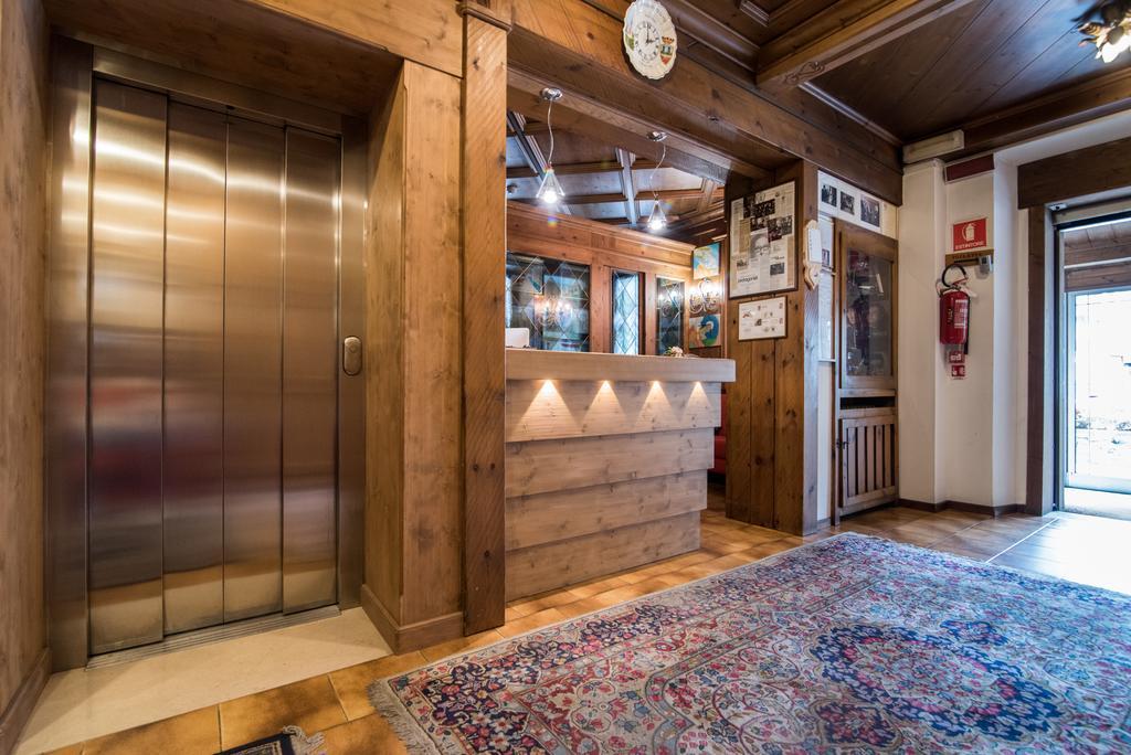 Hotel Ferrovia Calalzo di Cadore المظهر الخارجي الصورة